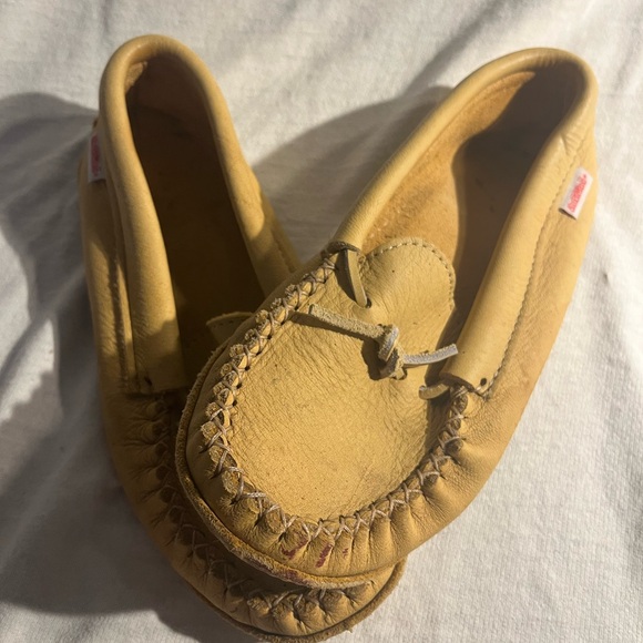 SoftMoc slip ons (Size 7.5/8) - Picture 1 of 8